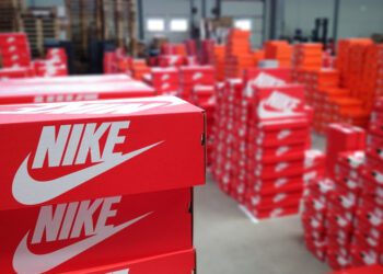 Tesla issues 120,000 vehicle recall