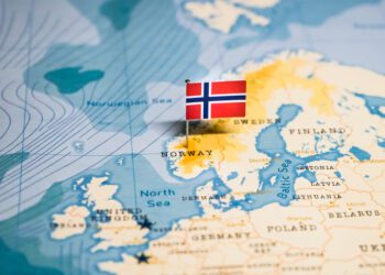 Blackrock laysoff 3% of worldwide workforce