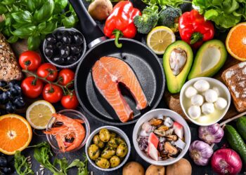 Mediterranean diet hangs on to top ranking