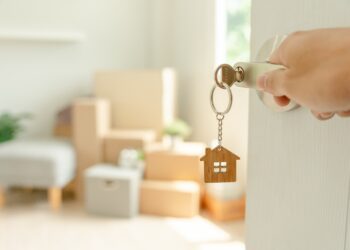 U.S. home sales saw lowest level in 30 years