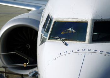 Alaska Airlines CEO urges better quality control at Boeing