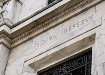 Fed Governor put pause on cutting interest rates