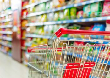 FTC sues to stop Albertsons, Kroger merger