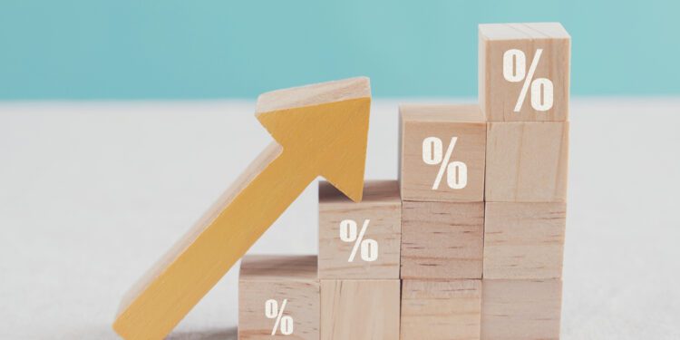 Mortgage rates top 7% for first time since December