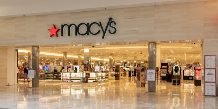 Investors boost Macy's buyout bid to $6.6 billion - CEO North America Macy’s to expand Bloomingdale’s while shuttering 150 Macy’s stores