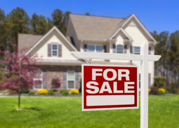 Realtor association settles claim, drops 6% commission