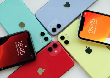 U.S. sues Apple over alleged smartphone monopoly