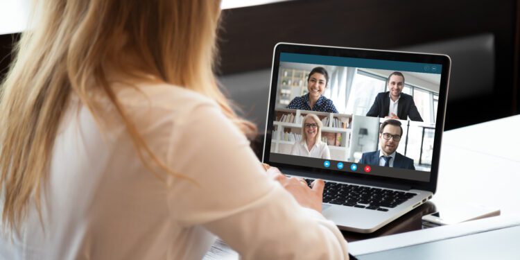 Report: Workers living farther from office than ever before - CEO North America Report: Workers living farther from office than ever before