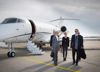 U.S. overtakes China as top spot for millionaires and billionaires