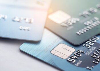 Trade groups file lawsuit over credit card late fee limit