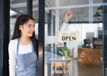 Survey: Small businesses positively affect country - CEO North America Survey: Small businesses positively affect country