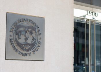 IMF slightly boosts global growth forecast