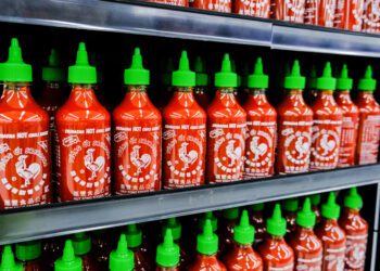 Stock up now before a looming sriracha shortage