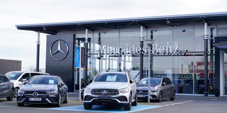 Alabama Mercedes-Benz workers reject union membership