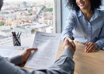 Job openings slide to lowest levels in 3 years