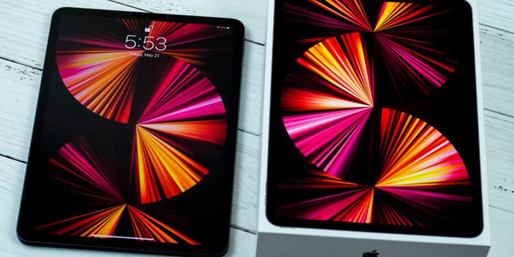 Apple debuts more powerful chip in iPad Pros