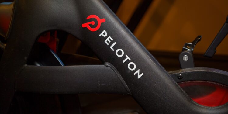Peloton CEO steps down amid 15% staff reduction - CEO North America Peloton CEO steps down amid 15% staff reduction
