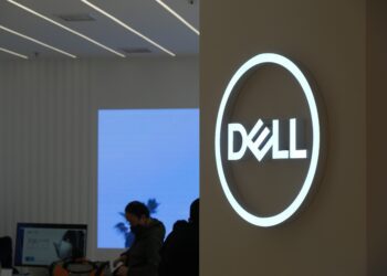 Dell shares slump as heavy AI investments expected to dent margin