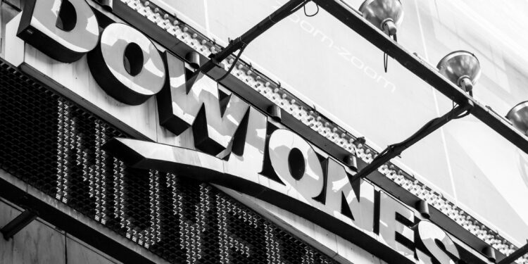 In a signal of the economy’s health, the Dow tops 40,000 points for the first time