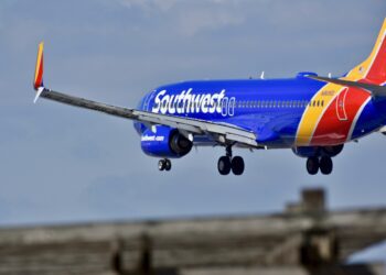 Southwest, Delta earn top spot on customer service study
