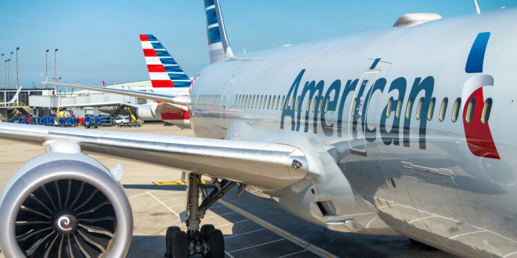 American Airlines stock falls after cutting profit outlook
