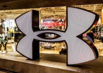 Under Armour settles 2017 lawsuit over sales disclosures