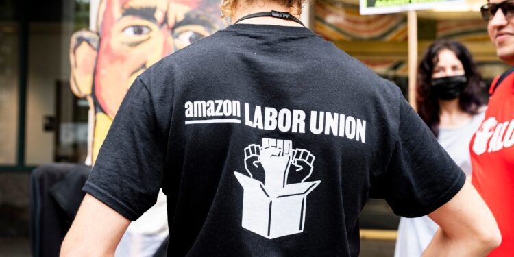 Amazon union partners with Teamsters