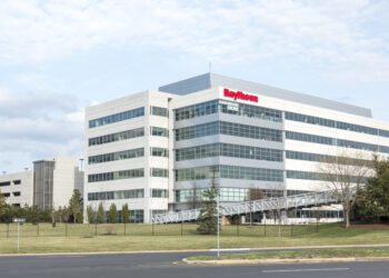 Raytheon lawsuit alleges age discrimination in hiring