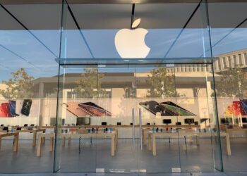 Apple reaches tentative collective bargaining agreement with first unionized store