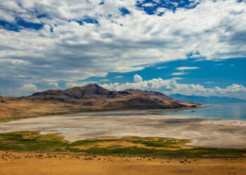 Drying Great Salt Lake contributing to greenhouse gas emissions, study finds