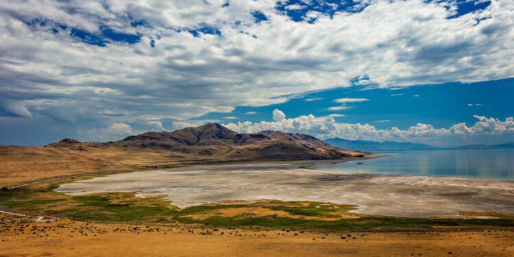 Drying Great Salt Lake contributing to greenhouse gas emissions, study finds