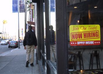 U.S. job openings rise unexpectedly in May, showing labor market strength