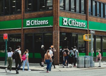 U.S. lenders’ Q2 profits squeezed by high deposit interest but boosted by bond sales