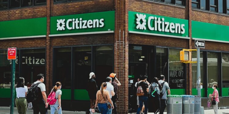 U.S. lenders’ Q2 profits squeezed by high deposit interest but boosted by bond sales