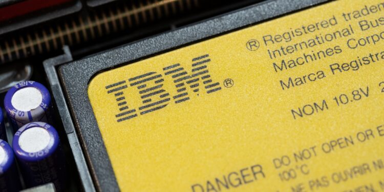 IBM to close China R&D department