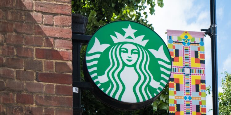 Starbucks replaces CEO with Chipotle’s Brian Niccol