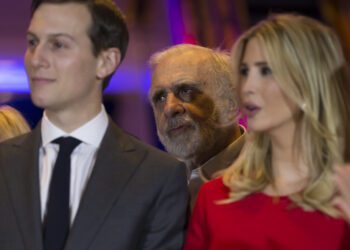 Icahn fined by SEC over failure to disclose loans