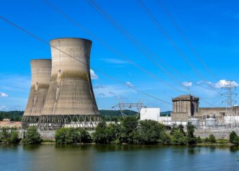 Three Mile Island to power up again for Microsoft