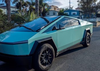 Tesla schedules robotaxi event for October