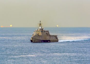 SEC settles with US  Navy shipbuilder over accounting fraud charge