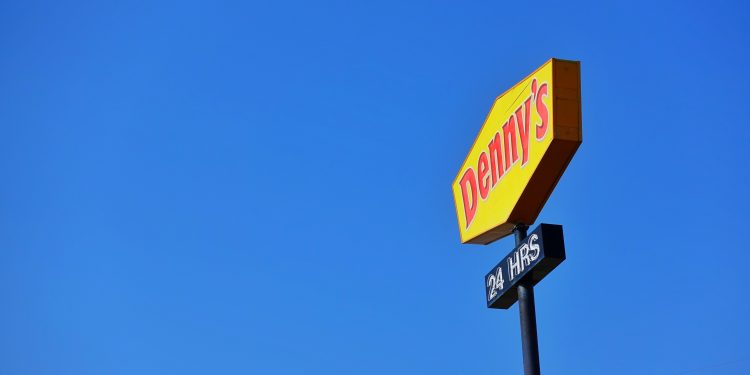 Denny’s will close 150 locations