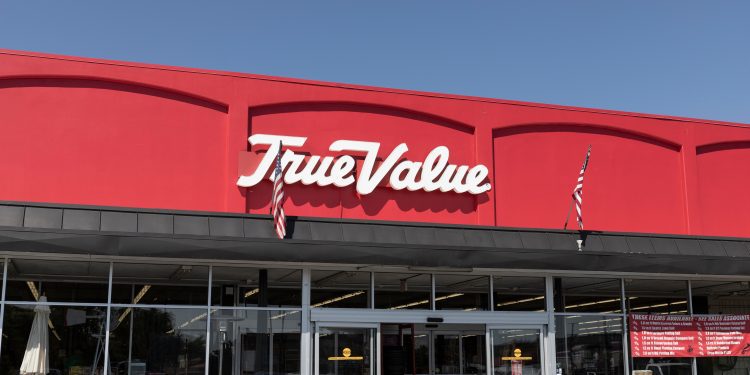 True Value announces bankruptcy and a new sale agreement