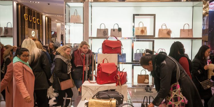 Merger officially abandoned by Capri and Tapestry