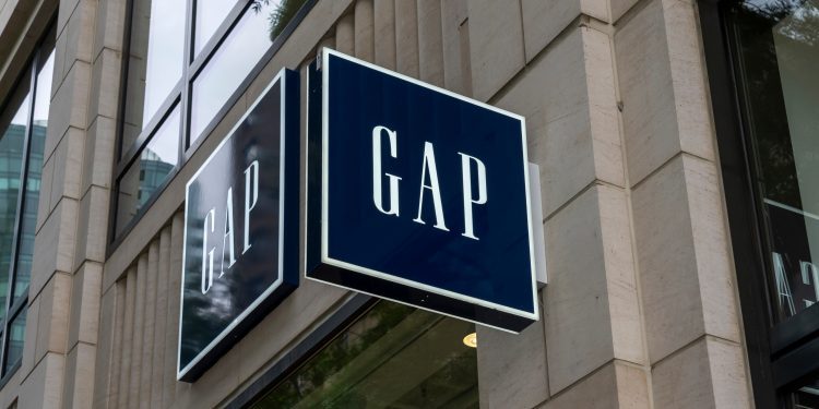 CEO upbeat as Gap reports strong start to the holiday season