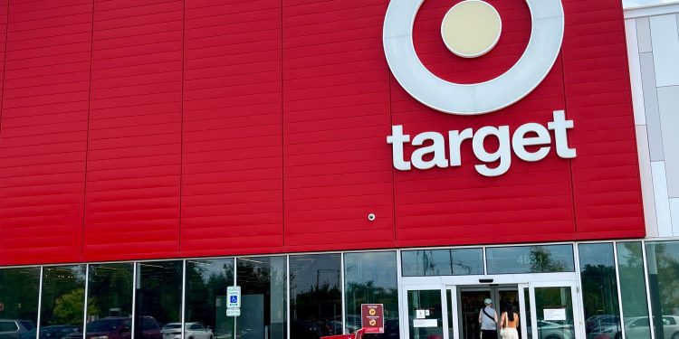 Target downgrades guidance as retail industry anticipates sluggish holiday season - CEO North America Warning for retailers as Target forcasts slow holiday season