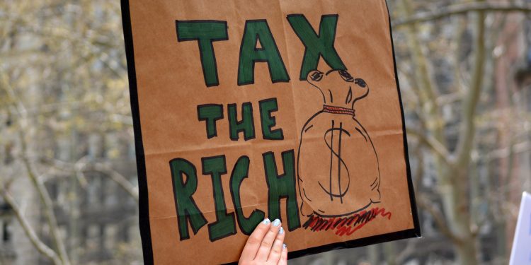 How a Bold Tax on the Ultra-Wealthy Could Address Climate Change’s Financial Crisis - CEO North America How a Bold Tax on the Ultra-Wealthy Could Address Climate Change’s Financial Crisis