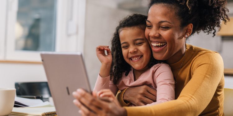 Rethinking screen time: A better understanding of what people do on their devices is key to digital well-being - CEO North America Rethinking screen time: A better understanding of what people do on their devices is key to digital well-being