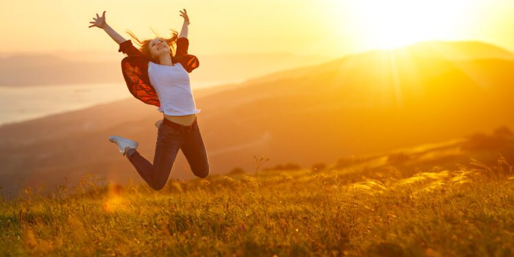 To be successful in 2025, a therapist says do these 5 things: It works ‘any time of year’