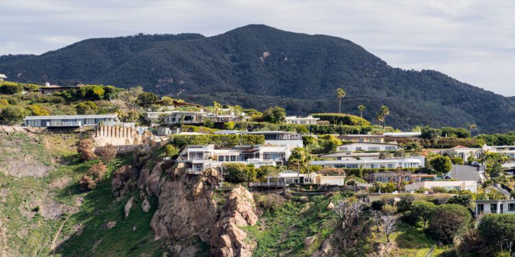 Los Angeles architects say “The scale of the damage is unfathomable”