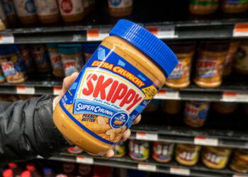 Hormel Foods CEO to retire